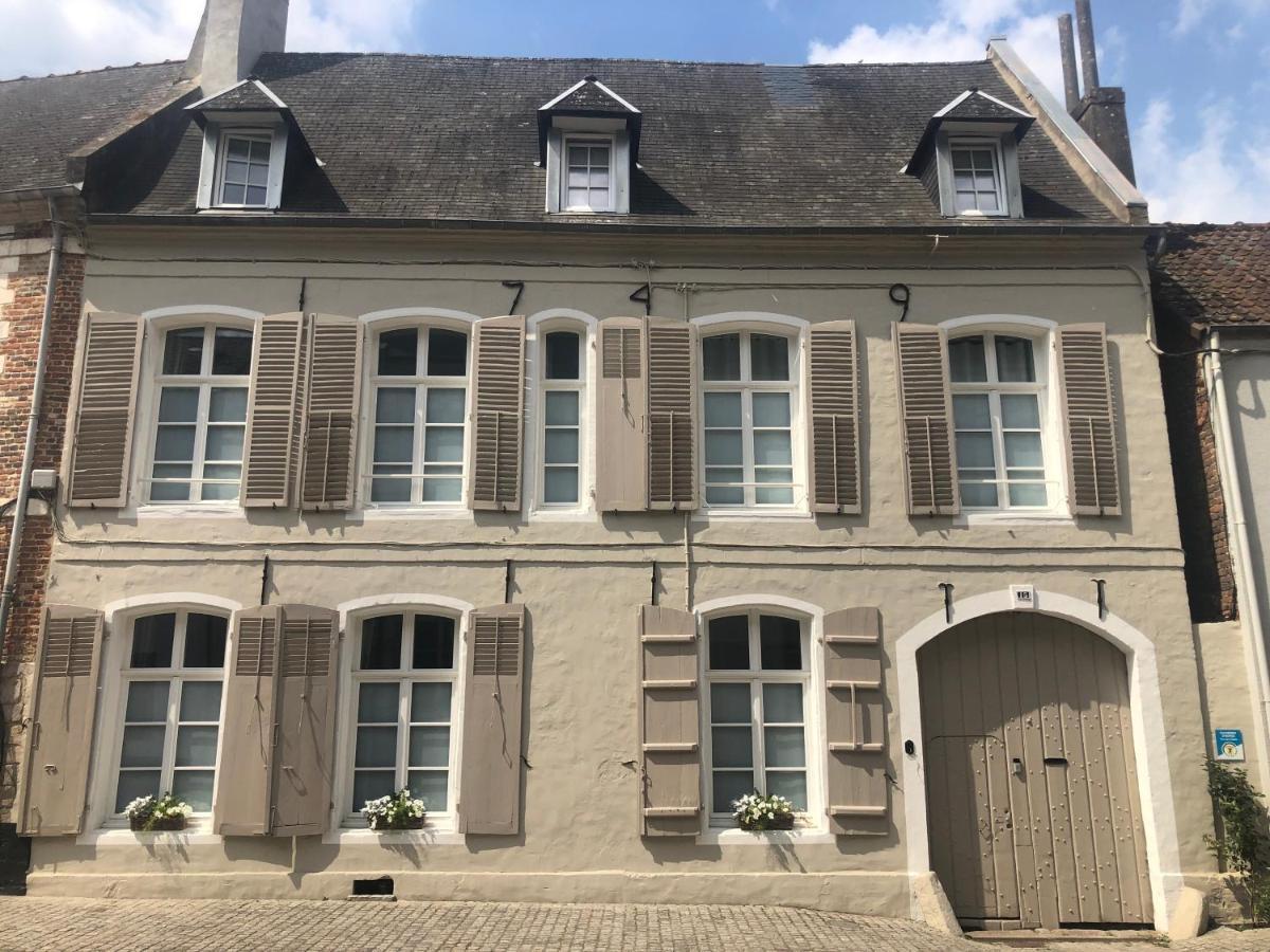 Aux Remparts De Montreuil Bed & Breakfast Montreuil  Luaran gambar
